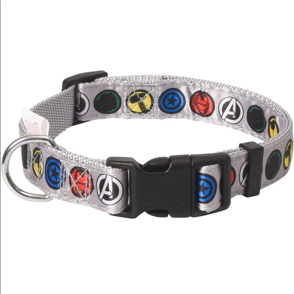 Officially Licensed Marvel Legends Avengers Logo Size Medium